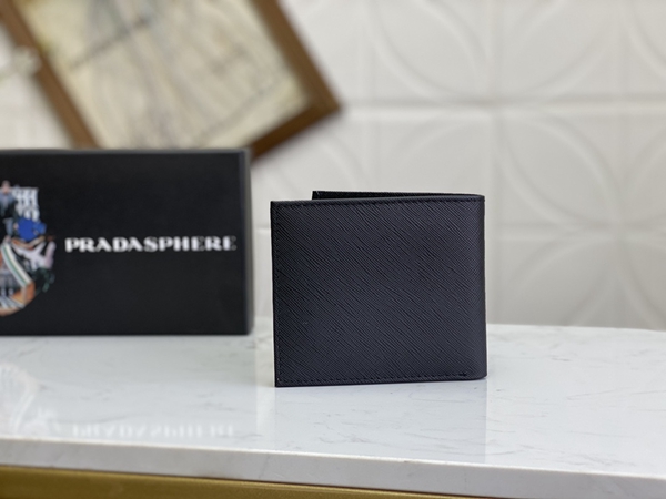 プラダ財布コピー背面デザイン